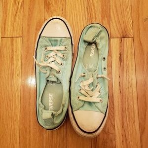 Aqua converse